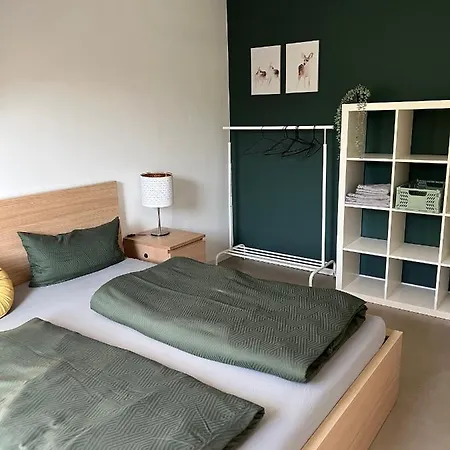 Ruhige Mit 2 Schlafzimmern Auf 80qm Apartment